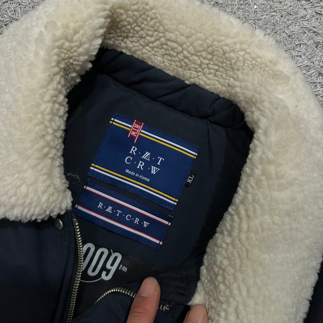 [105] 로맨틱크라운 양털점퍼 상품이미지4