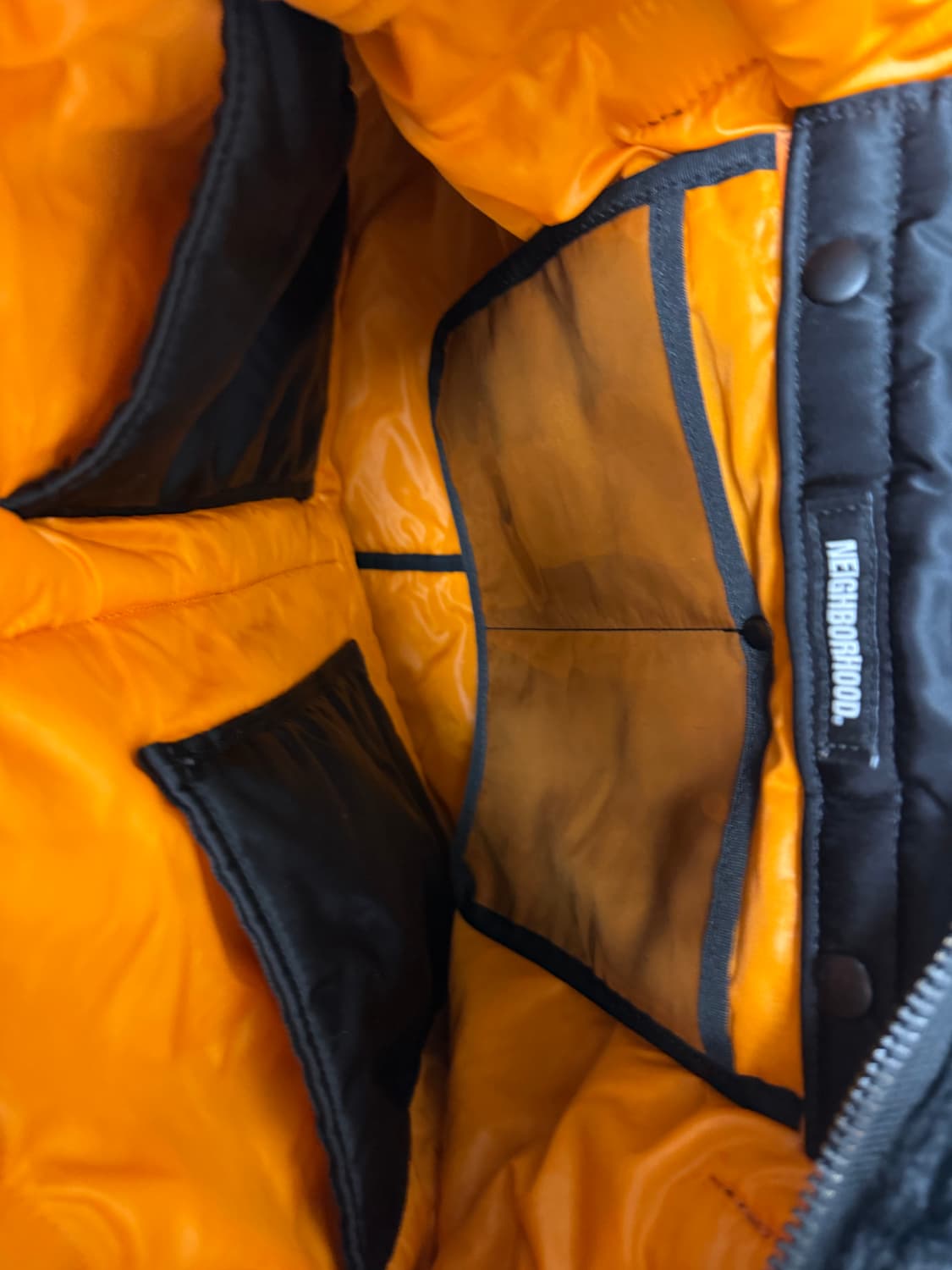 포터 네이버후드 콜라보 퍼 탱커 헬멧백 상품이미지3