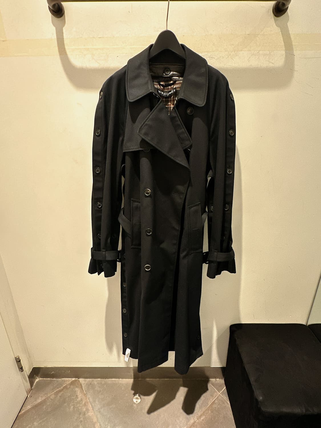 와이 프로젝트 여성 블랙 벨티드 트렌치코트

 상품이미지1