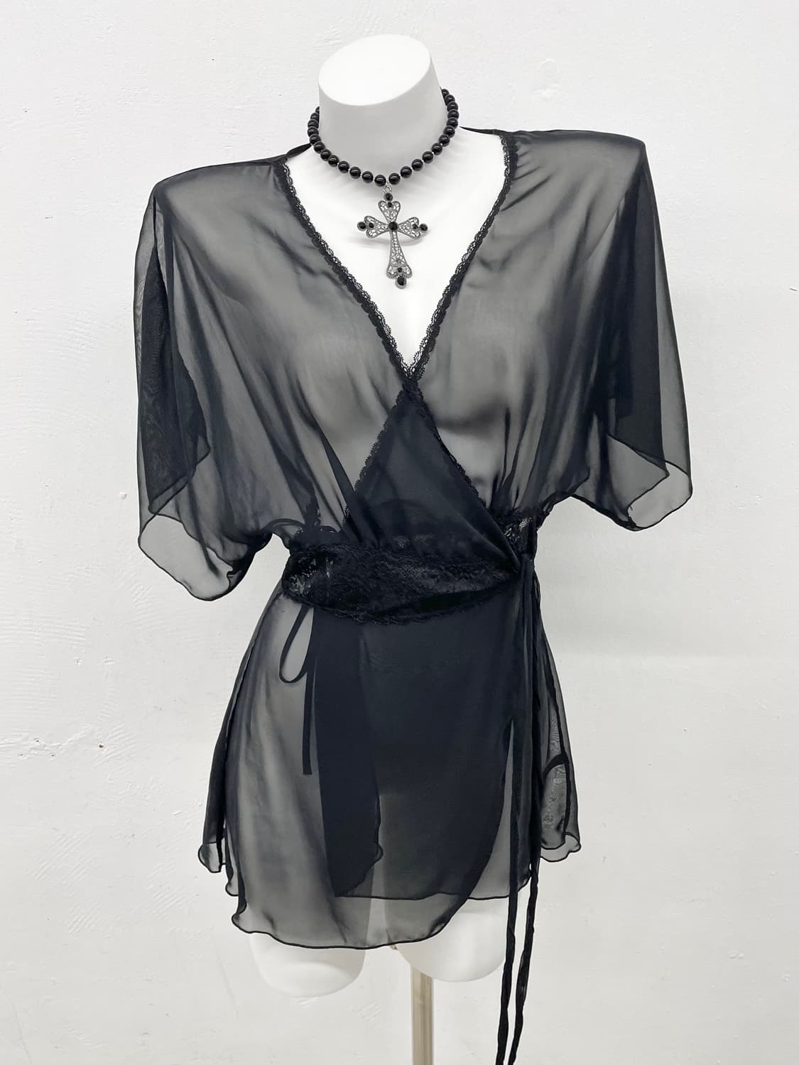 베라왕 블랙 시어 로브 상품이미지1