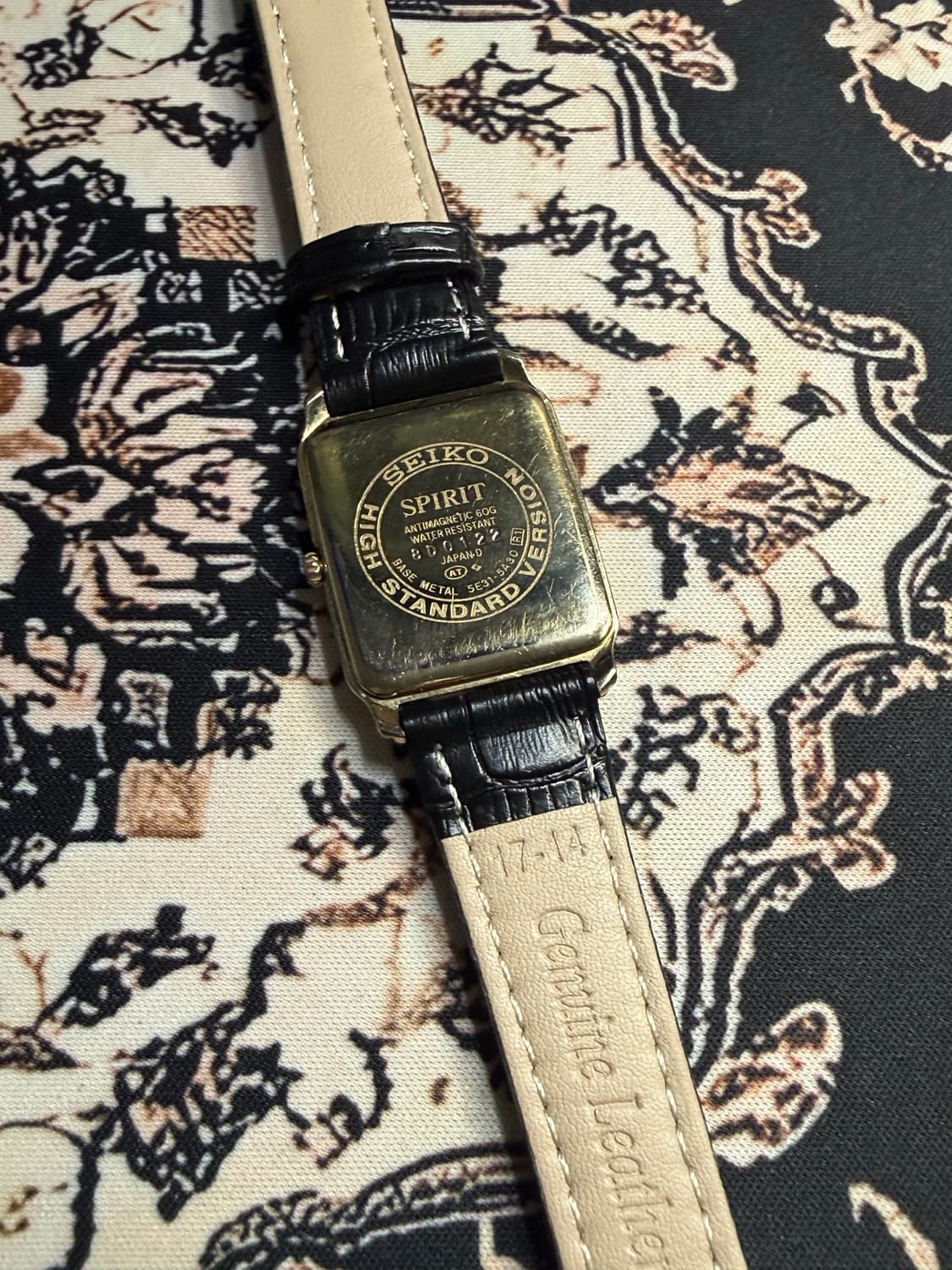 SEIKO 빈티지 쿼츠 시계 상품이미지3