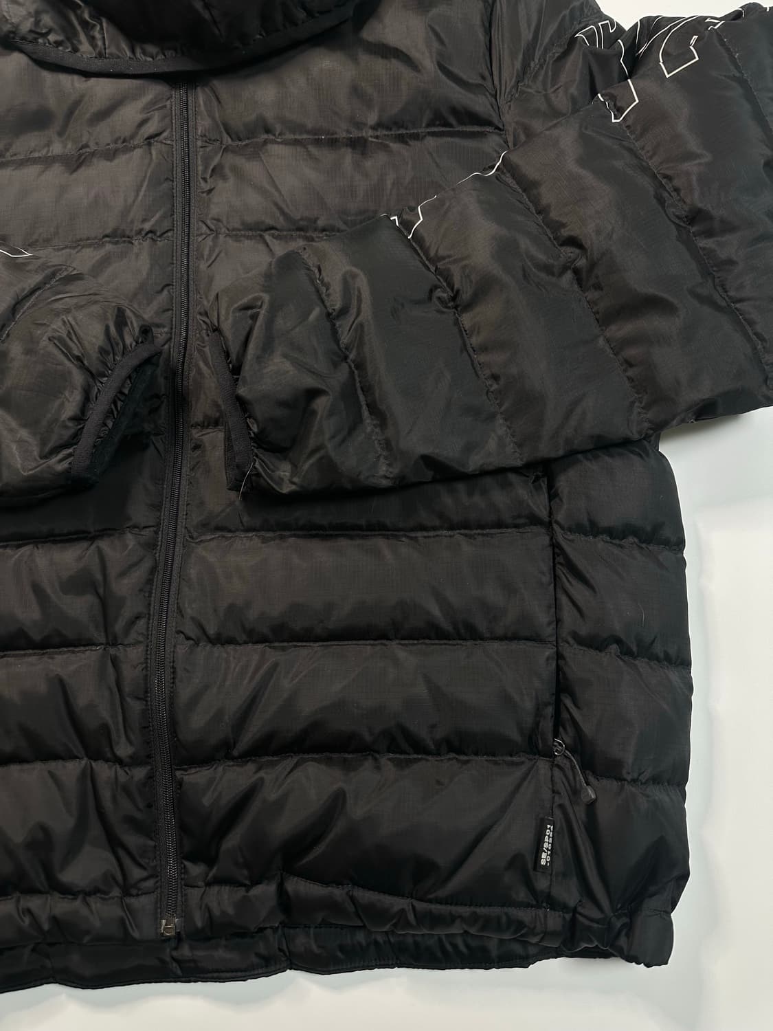 디스이즈네버댓 블랙 경량패딩 상품이미지6