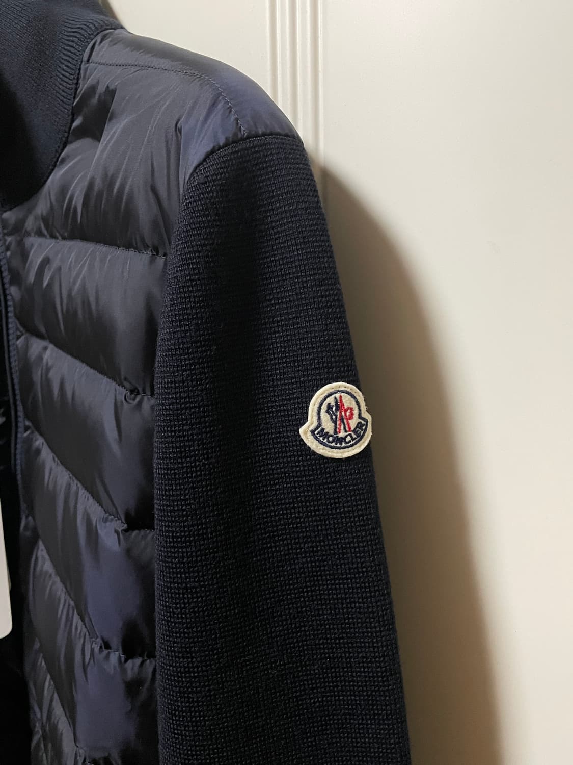 몽클레르 패딩 집업 가디건 네이비 블루 - 25FW 상품이미지2