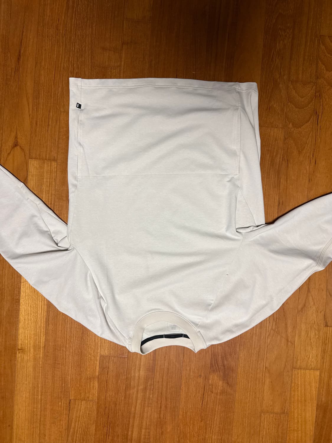 온러닝 맨투맨 상품이미지1