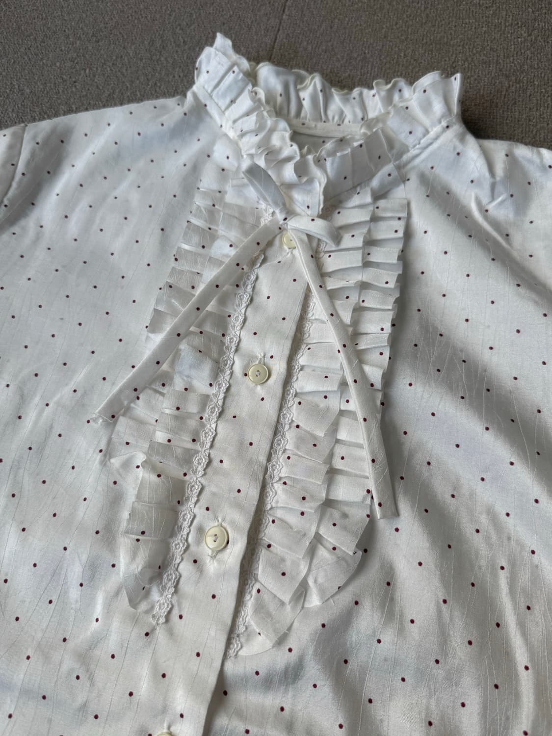 빈티지 도트 프릴 블라우스 상품이미지3