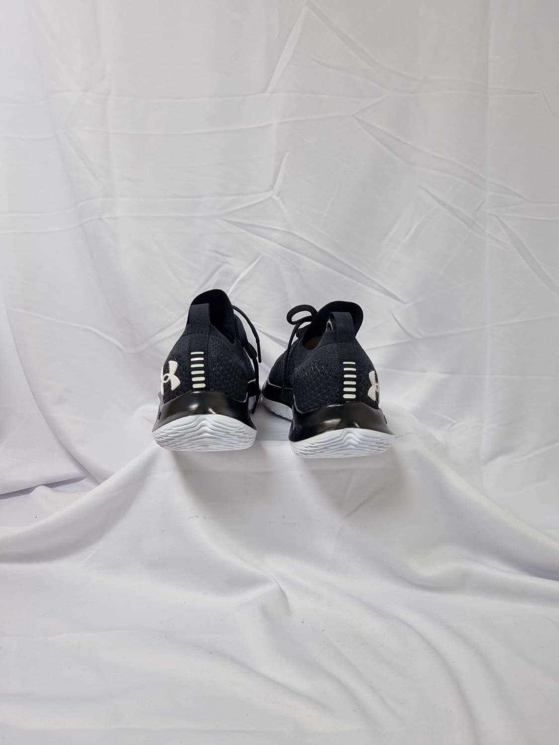 255 언더아머 UA 플로우 벨로시티 스니커즈 러닝화 상품이미지3