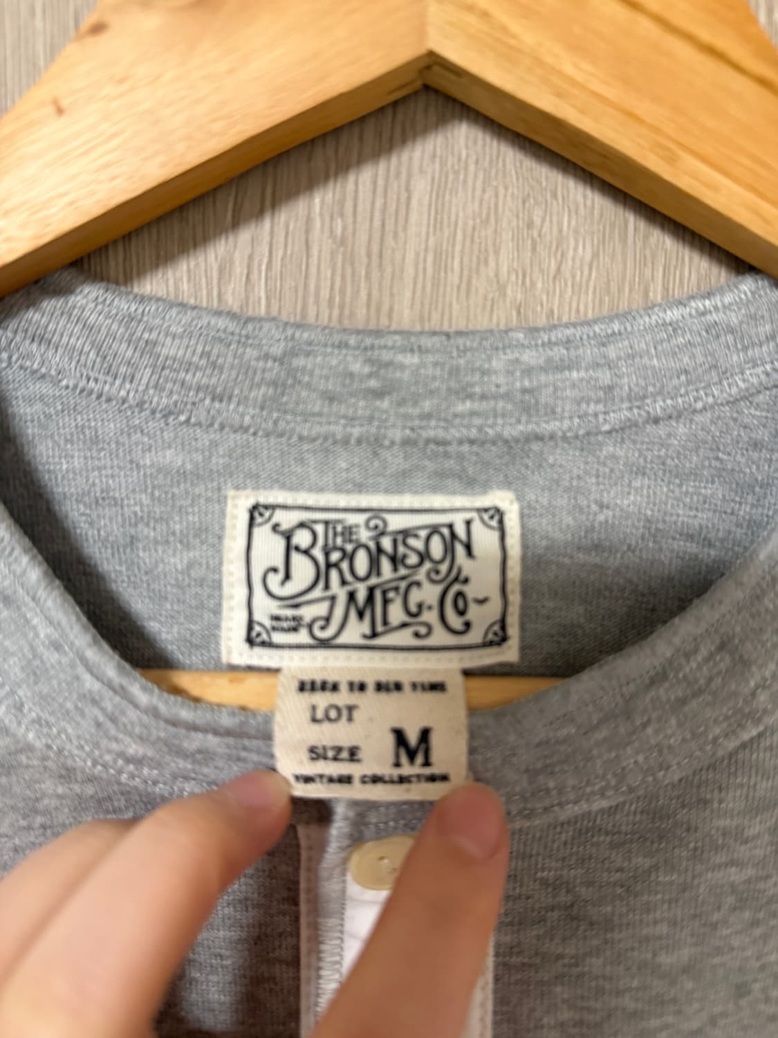 브론슨 헨리넥 롱슬리브 긴팔티 상품이미지2