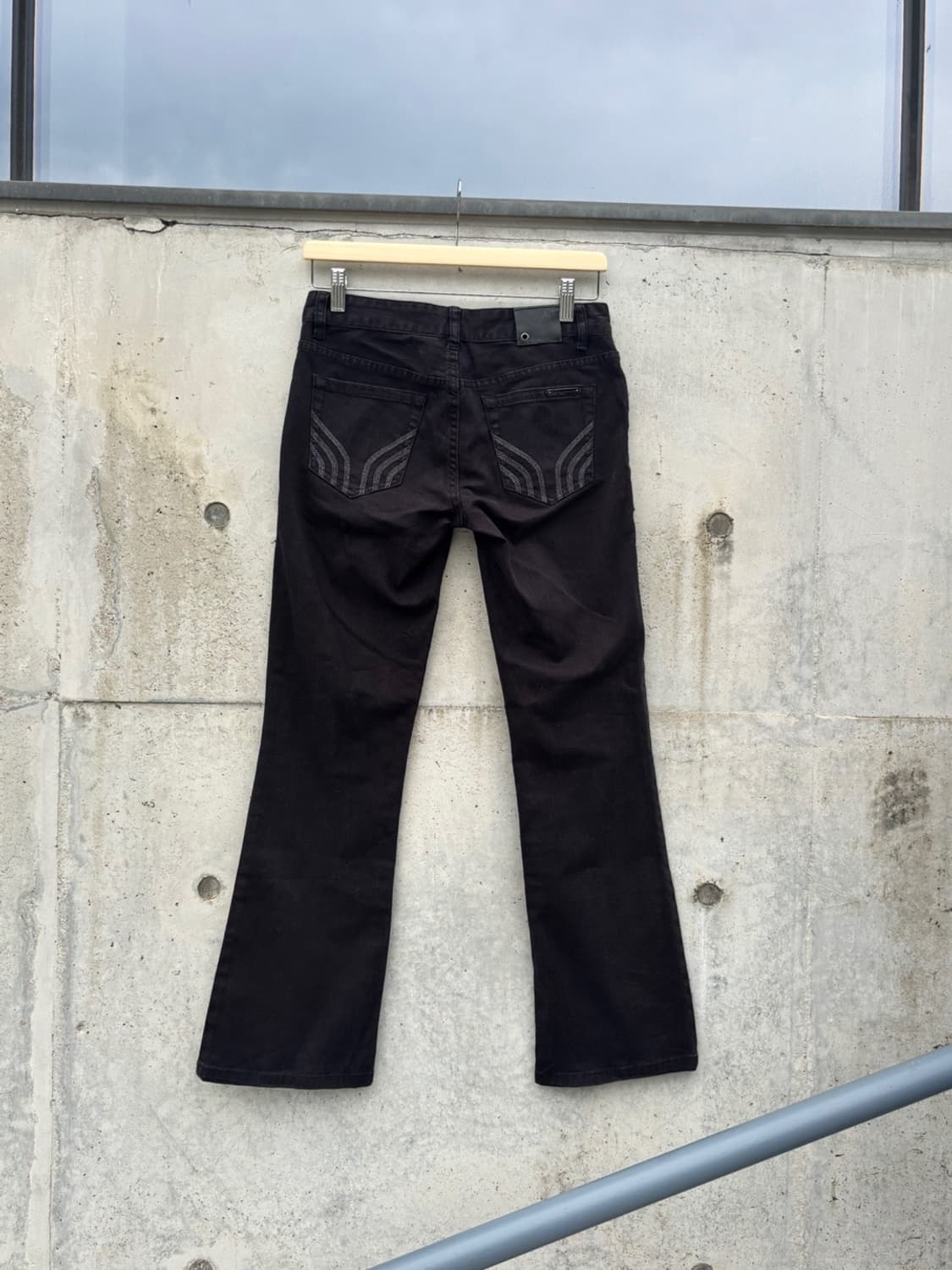 Armani Exchange Flare Fit Pants 상품이미지2