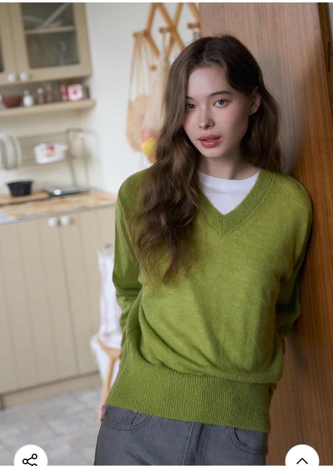 (새상품)(M) 드로우핏 우먼 모헤어 브이넥 시어 니트 GREEN GLO 상품이미지4