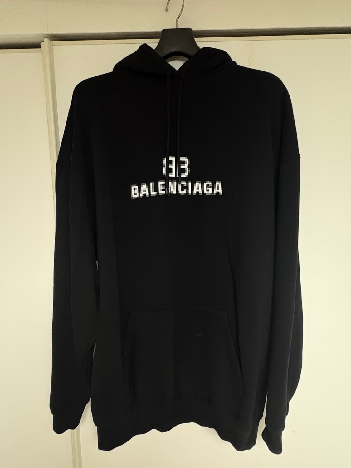 (W) 발렌시아가 BB 픽셀 미디움 핏 후드 블랙 XS 판매 상품이미지2