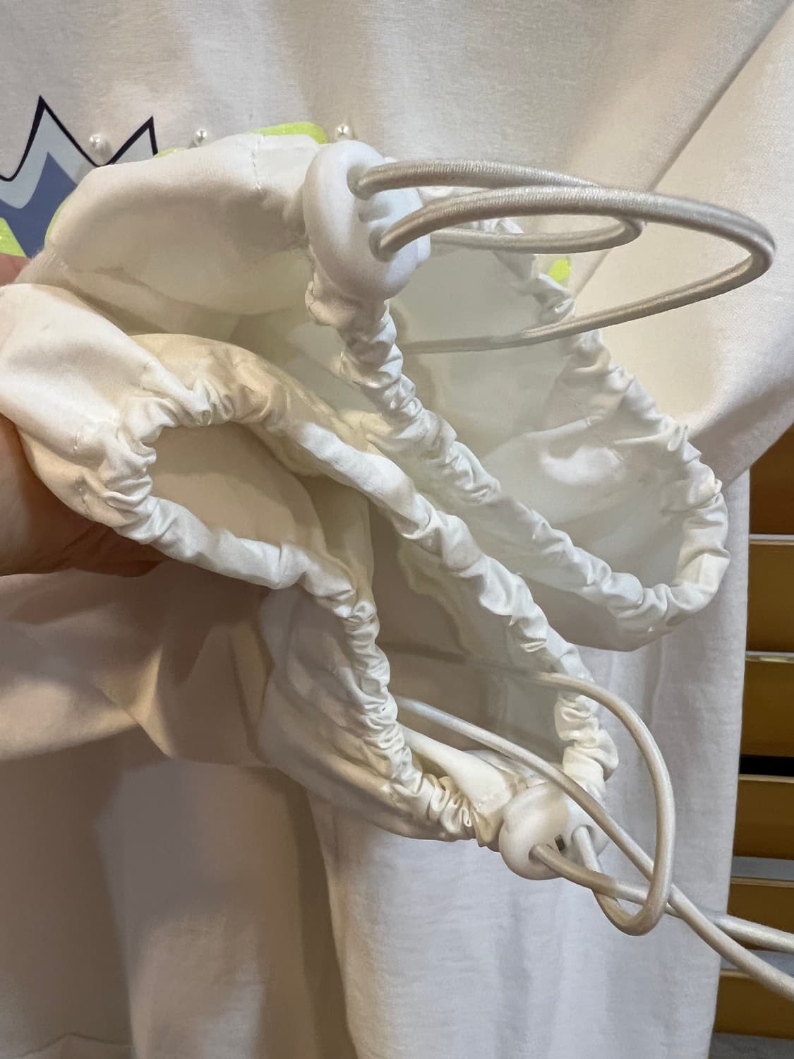 손정완 여성 아이보리 스트링배색 코튼티셔츠 상품이미지4