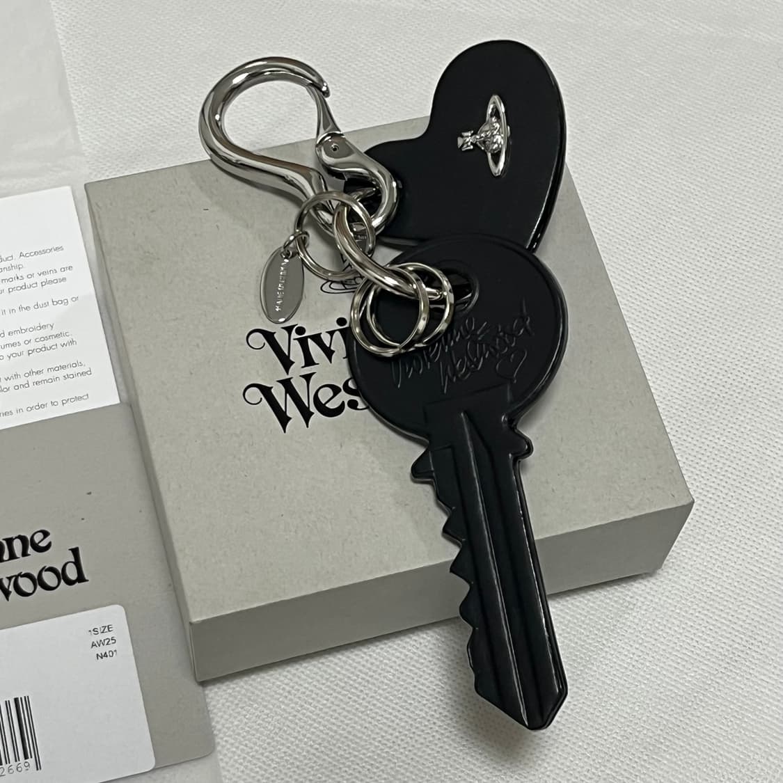 비비안웨스트우드 25fw 키&하트 키링 상품이미지1