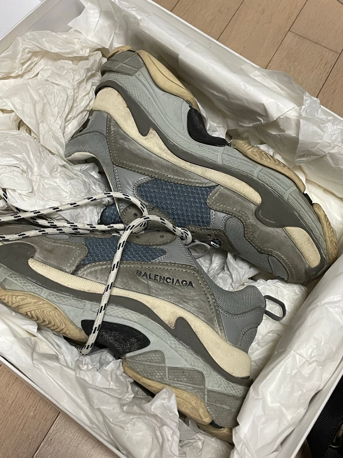 발렌시아가 트리플s 17fw 그레이 40 상품이미지4