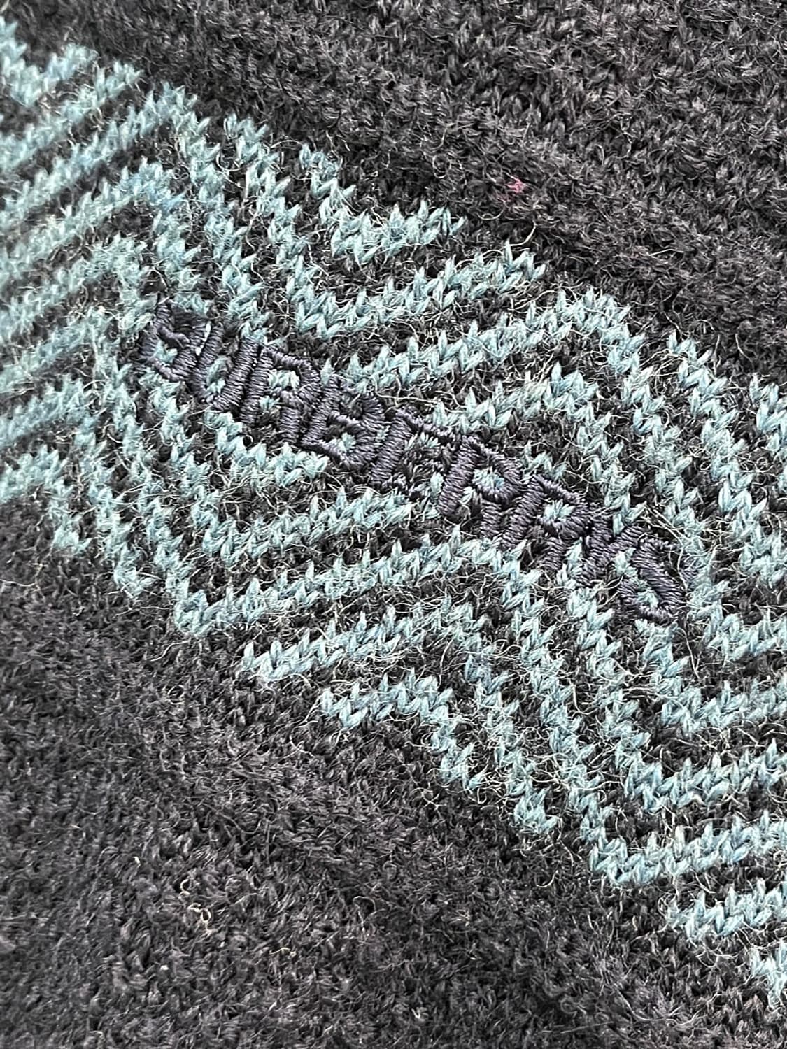 105) 버버리 클래식 울니트  상품이미지2