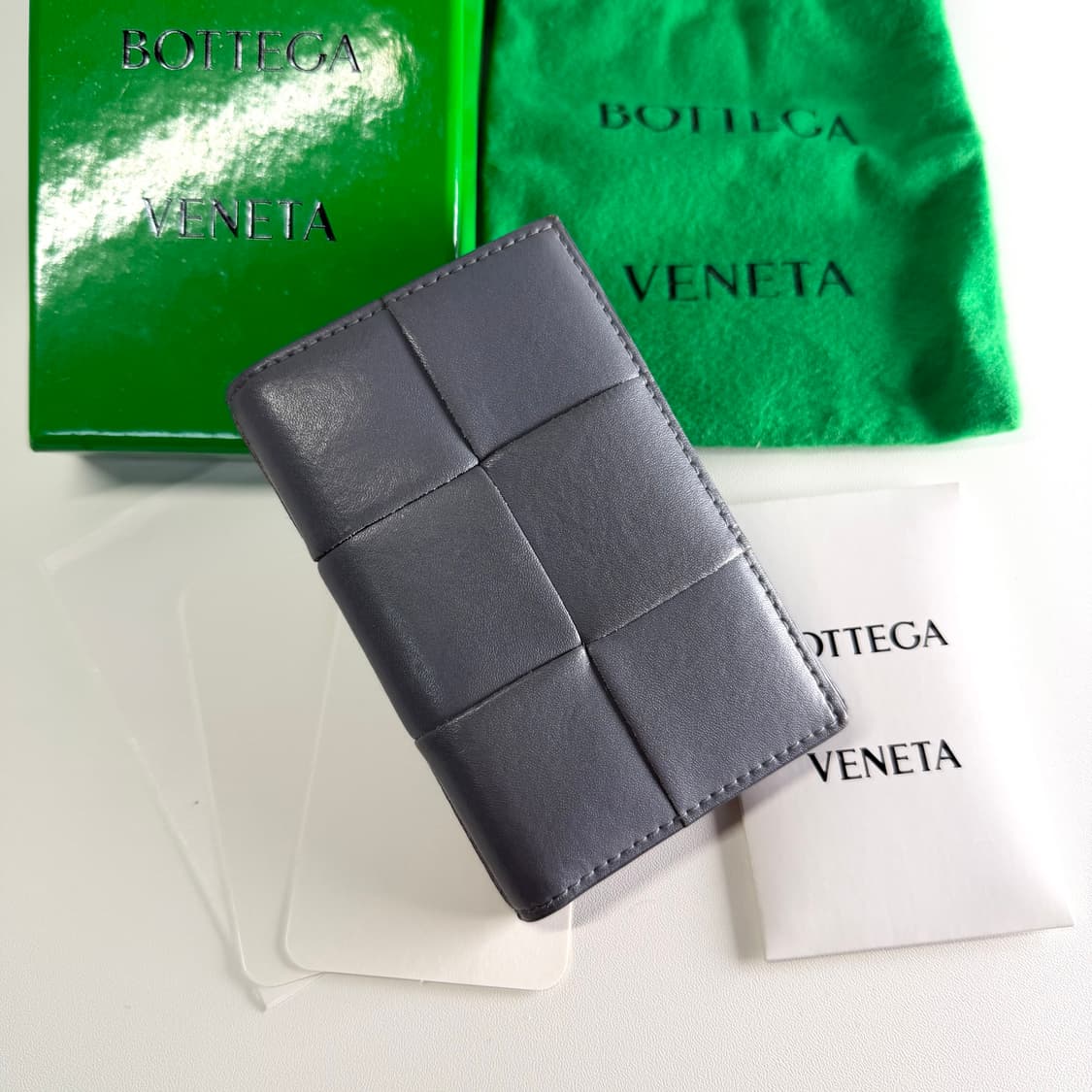 {풀구성/신형} 보테가베네타 맥시 인트레치아토 오거나이저 카드지갑 그레이 상품이미지10