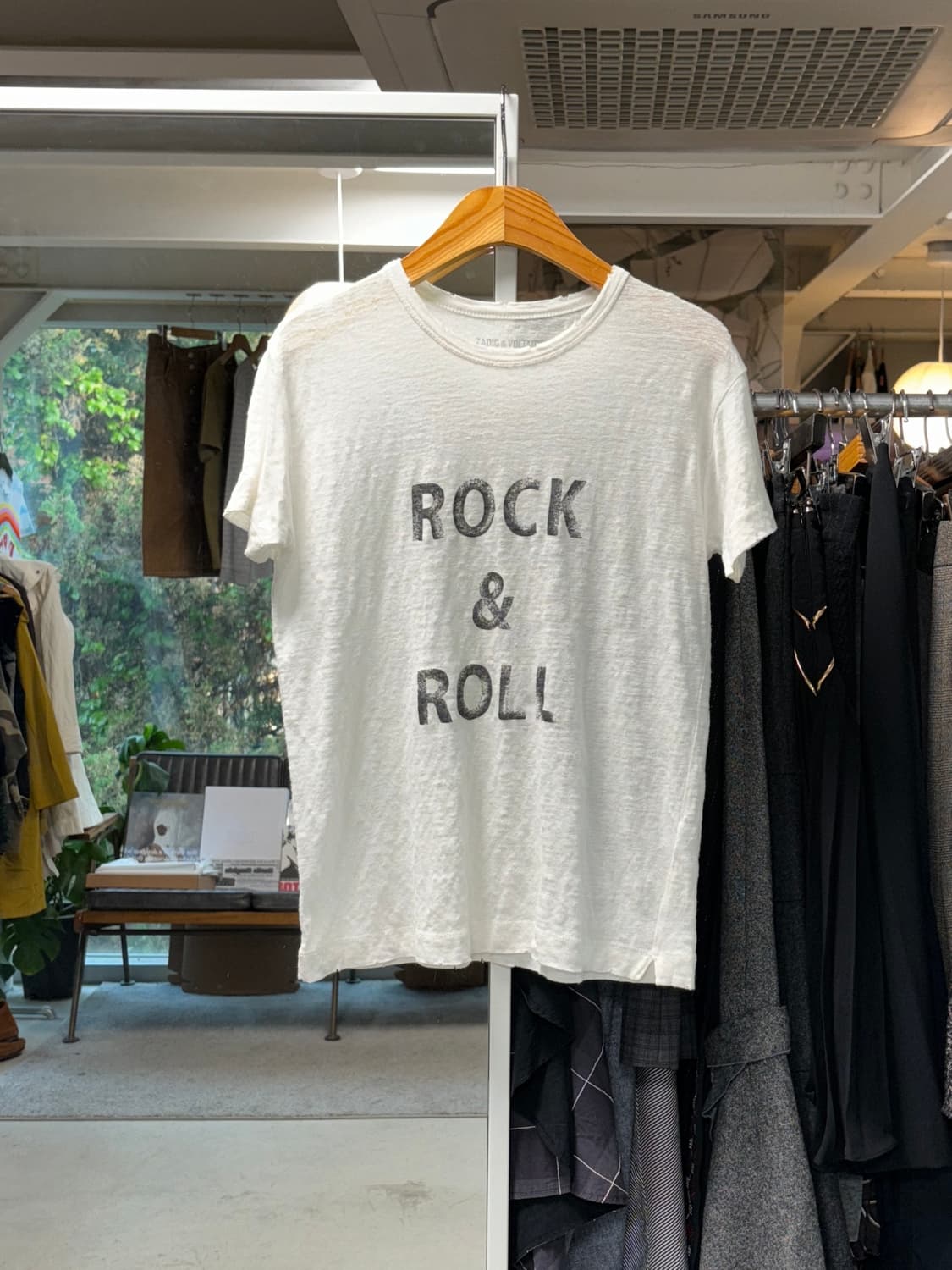 쟈딕앤볼테르 락앤롤 데미지 린넨 티셔츠 상품이미지1