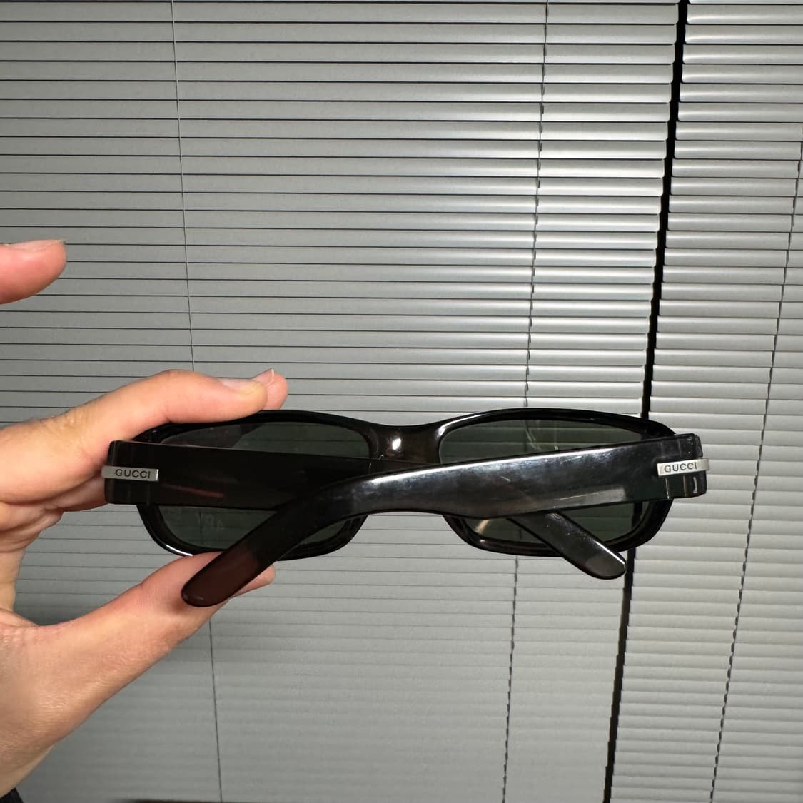 Gucci Black Sunglasses 상품이미지3