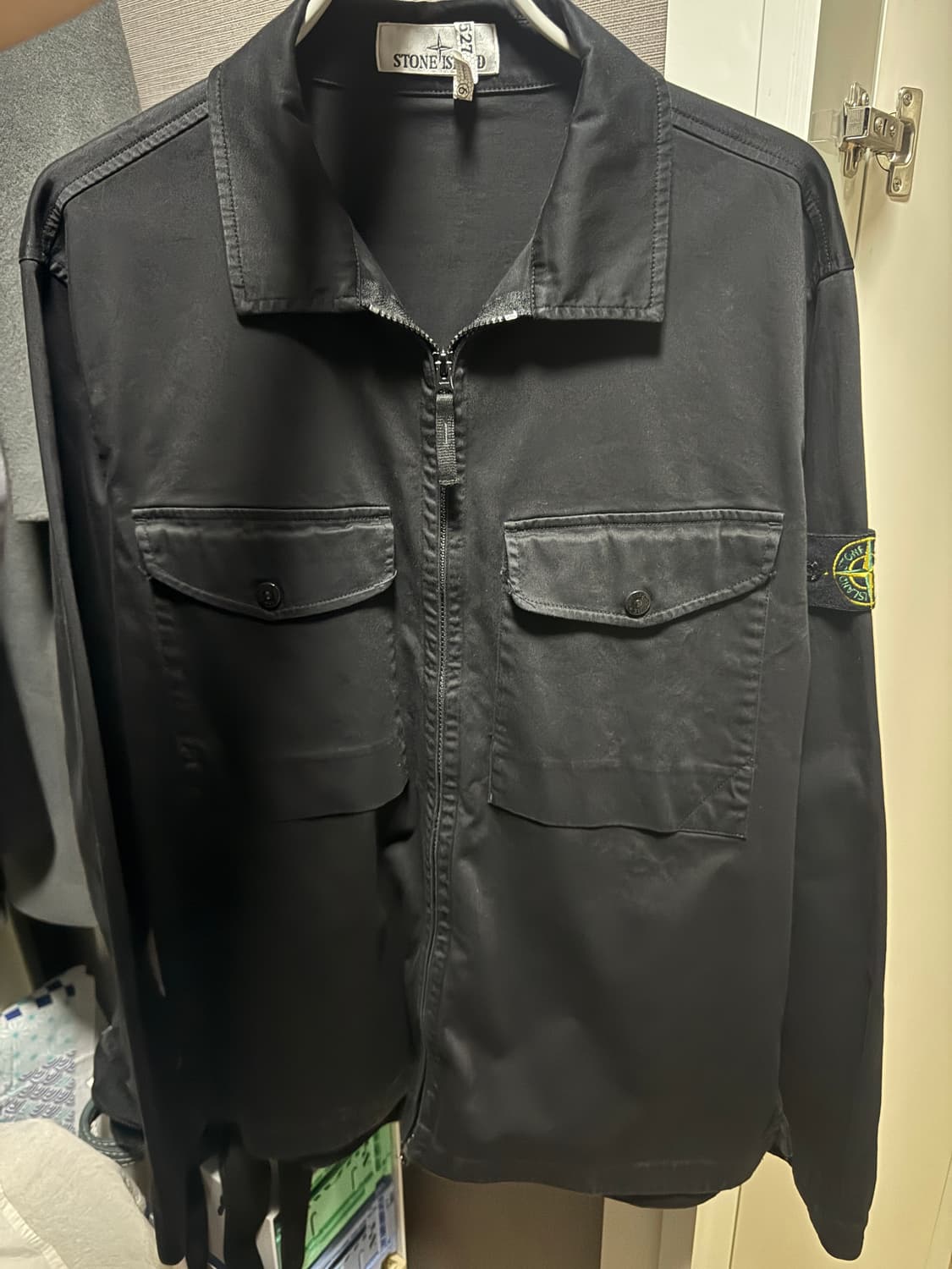 스톤아일랜드 코튼 사틴 오버셔츠 블랙 상품이미지1