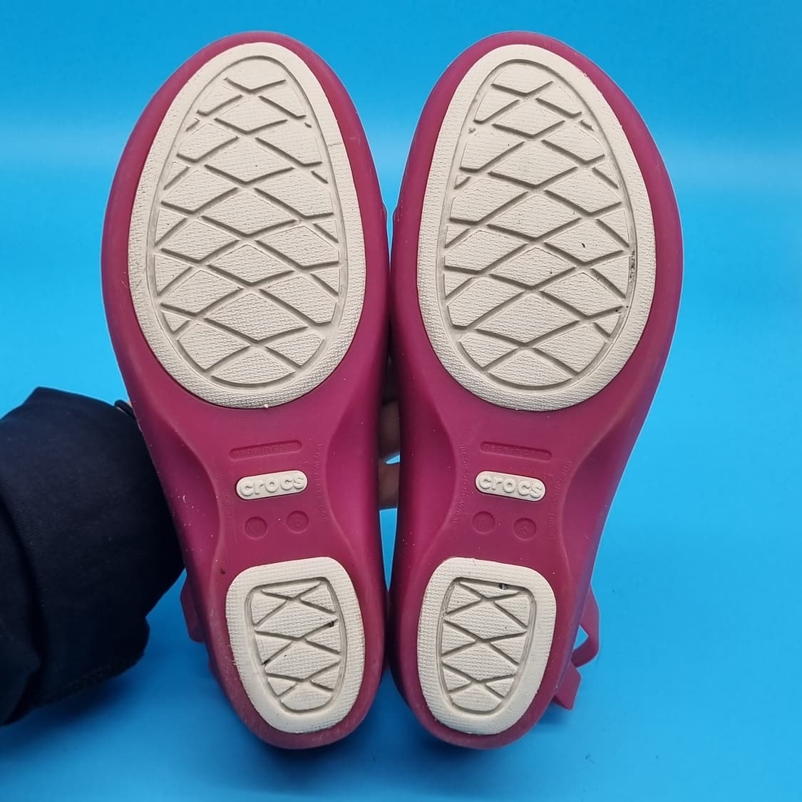 o 크록스 웨지샌들 w8 250 굽5  상품이미지3