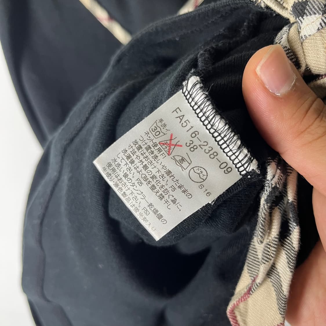 [Burberry] 버버리 블루라벨 체크라인 셔링 슬리브리스 상품이미지6