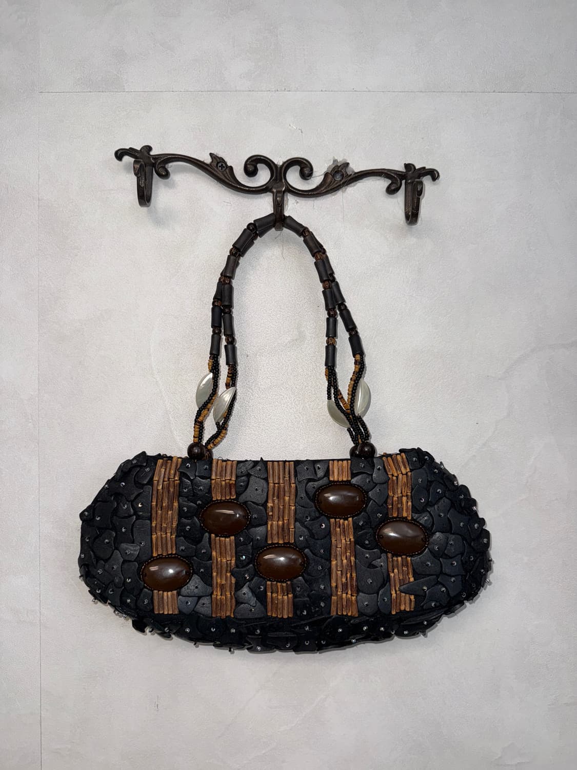 Black ethnic wood rattan shoulder bag 상품이미지4