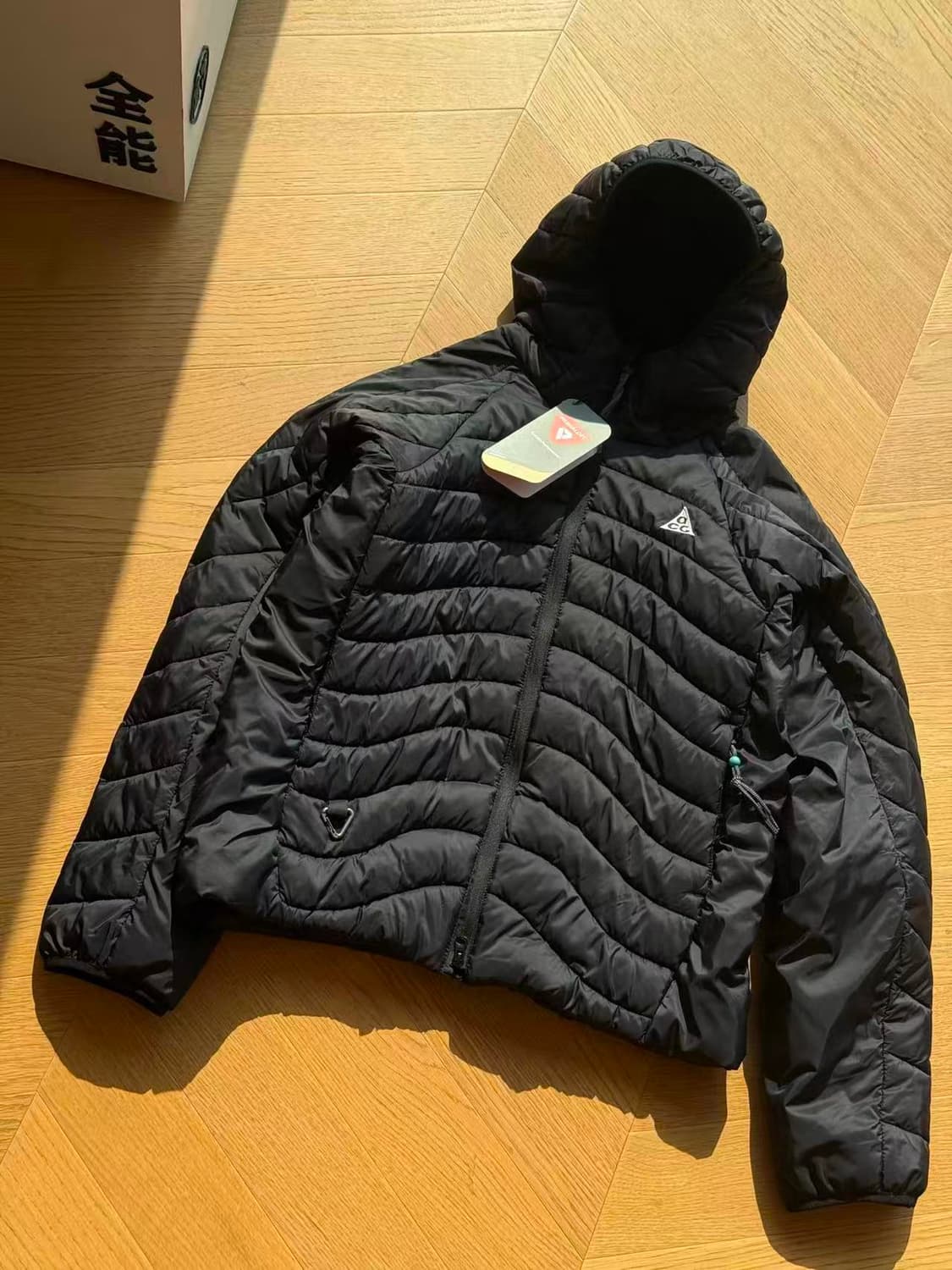 나이키 ACG 라바 플로우 써마핏 ADV 자켓 블랙 서밋 화이트 상품이미지1