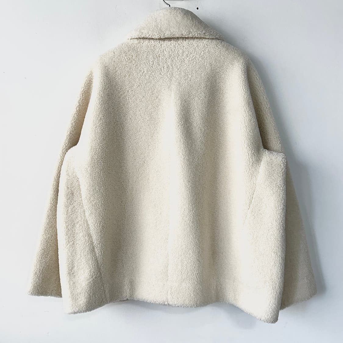 써스데이아일랜드 오버핏 보아 무스탕 상품이미지5