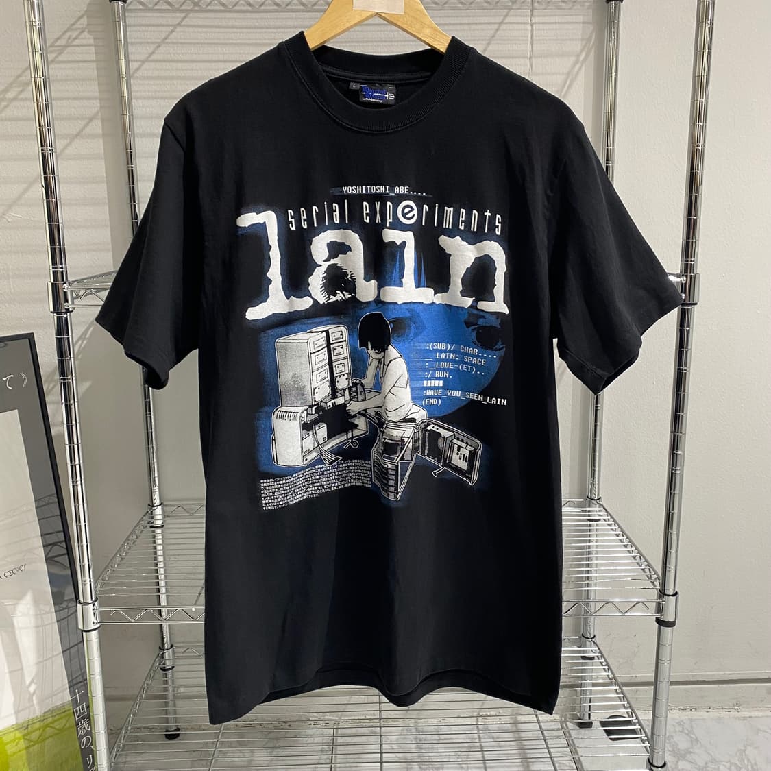 시리얼 익스페리먼츠 레인 부틀렉 애니메이션 티셔츠 애니티 상품이미지1