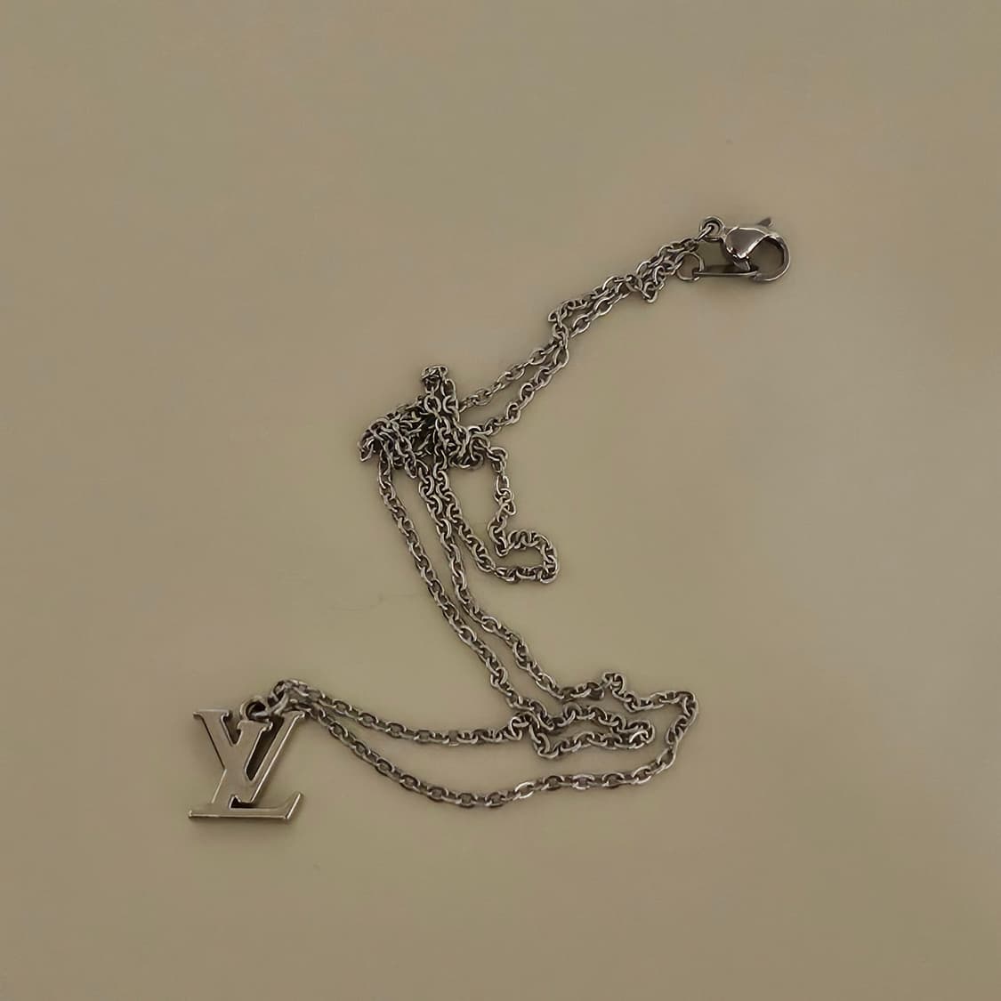 400 루이비통 LV빈티지 업사이클링 목걸이 상품이미지2