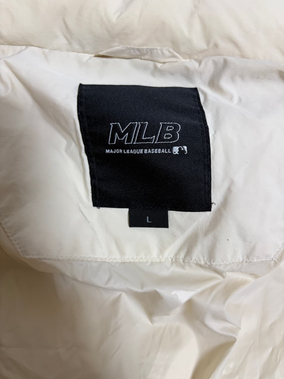 MLB 메가로고 덕다운 패딩 아이보리 상품이미지7