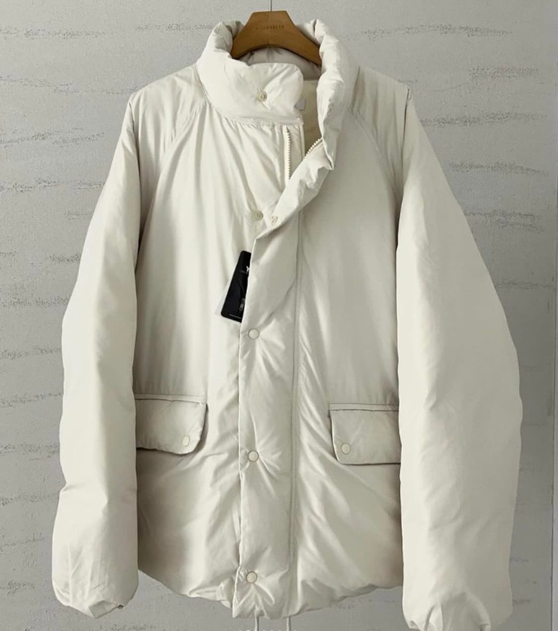 크림색 패딩 남녀공용 상품이미지1