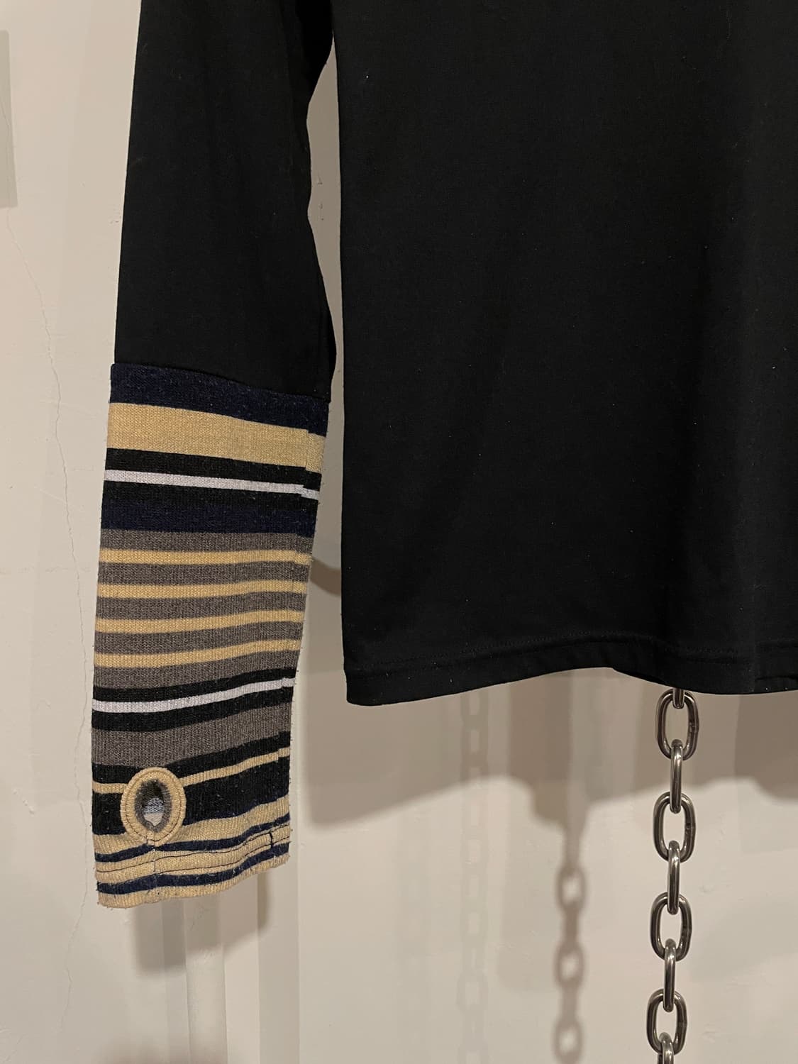 베이지 스트라이프 핸드워머 블랙 롱슬리브 상품이미지3