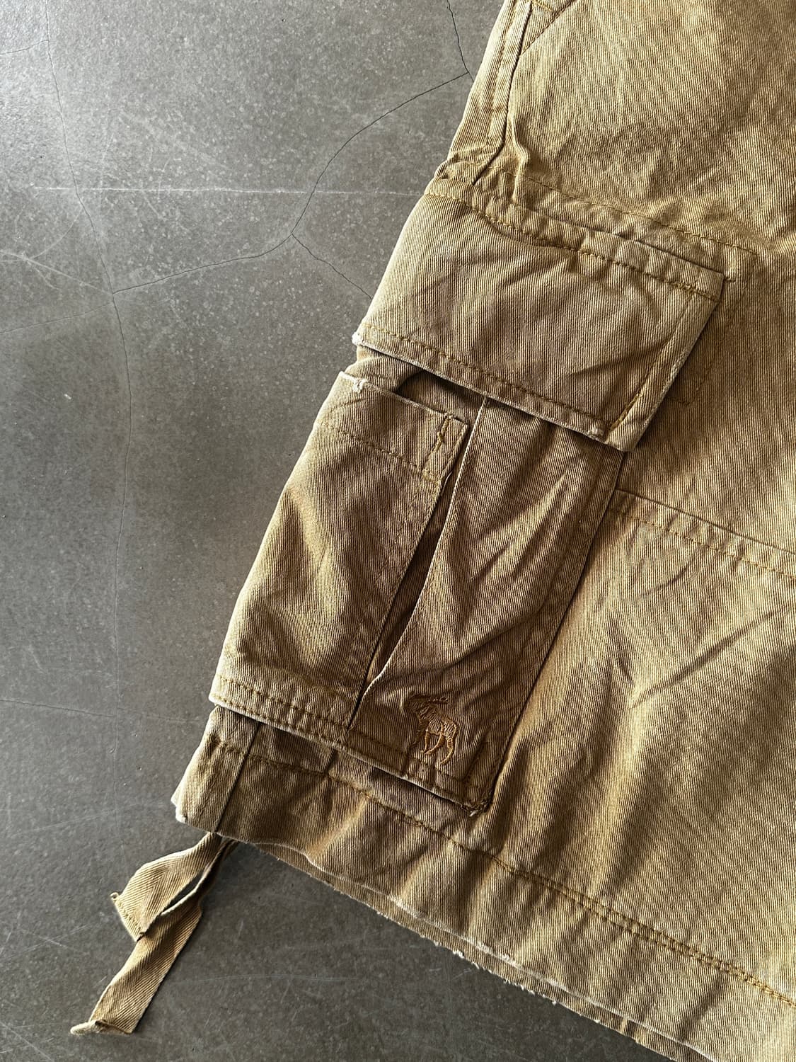 Abercrombie & Fitch 베이지 카고 쇼츠 상품이미지4