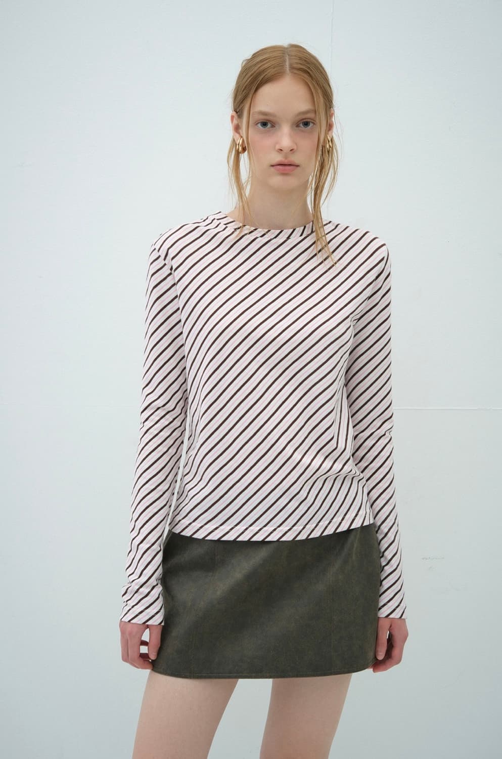 오버듀플레어 미니스커트 새상품 상품이미지2