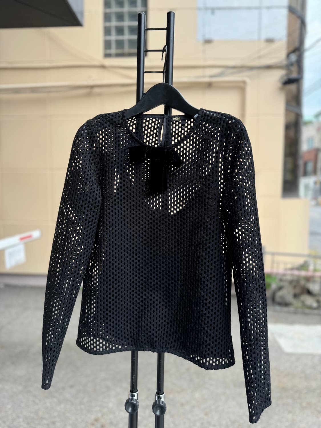 새상품 maje 블랙 리본 망사 블라우스 1사이즈a(55사이즈) 상품이미지2