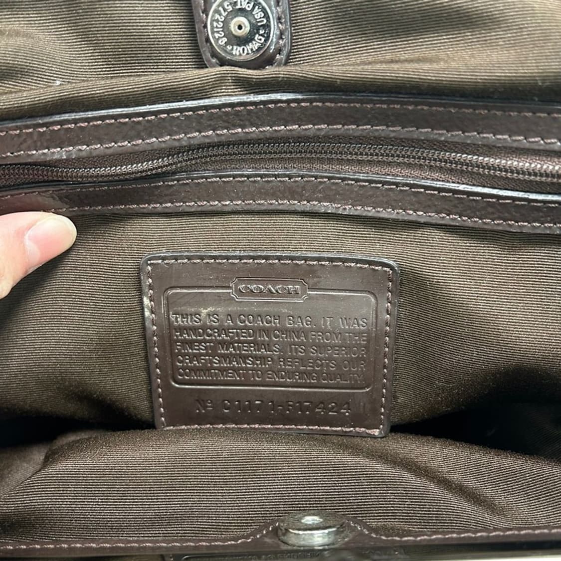 코치 시그니처 캔버스 도트백 상품이미지7