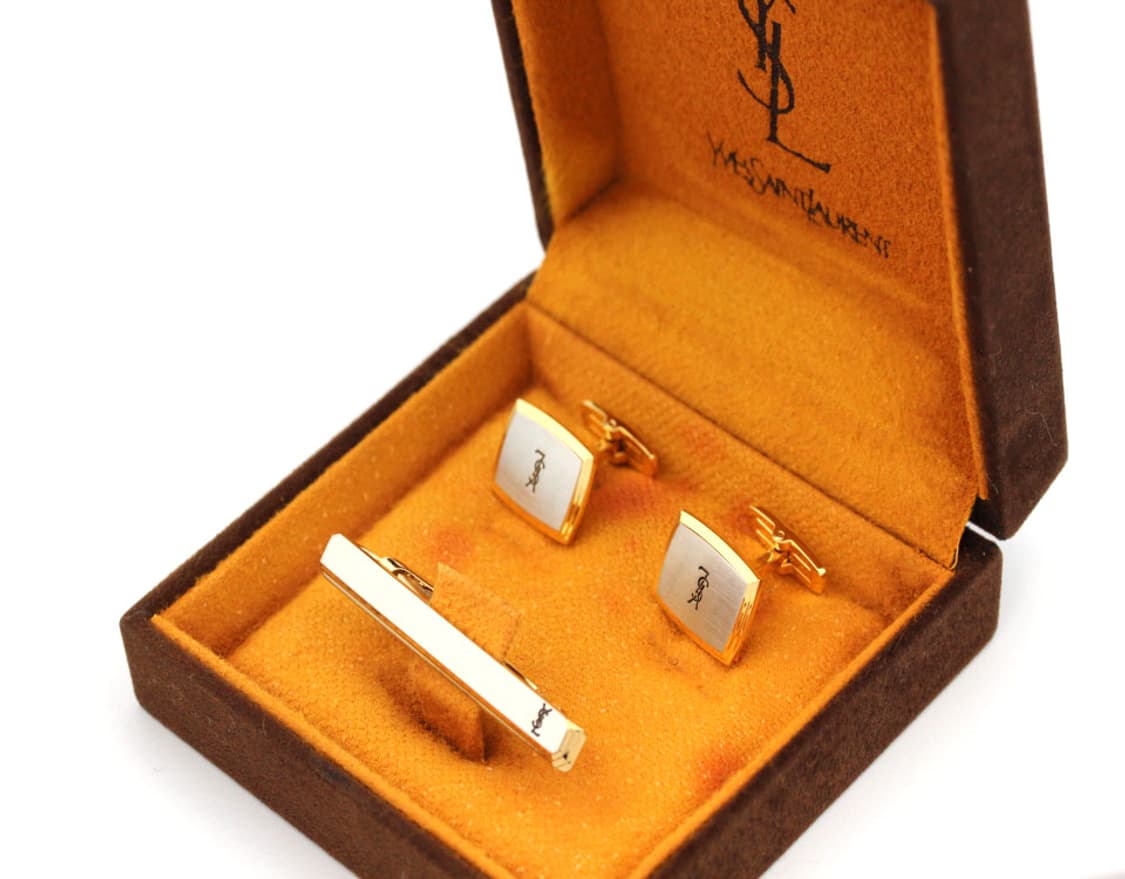입생로랑 A등급 5cm 남자 명품 넥타이핀 커프스 세트 상품이미지1