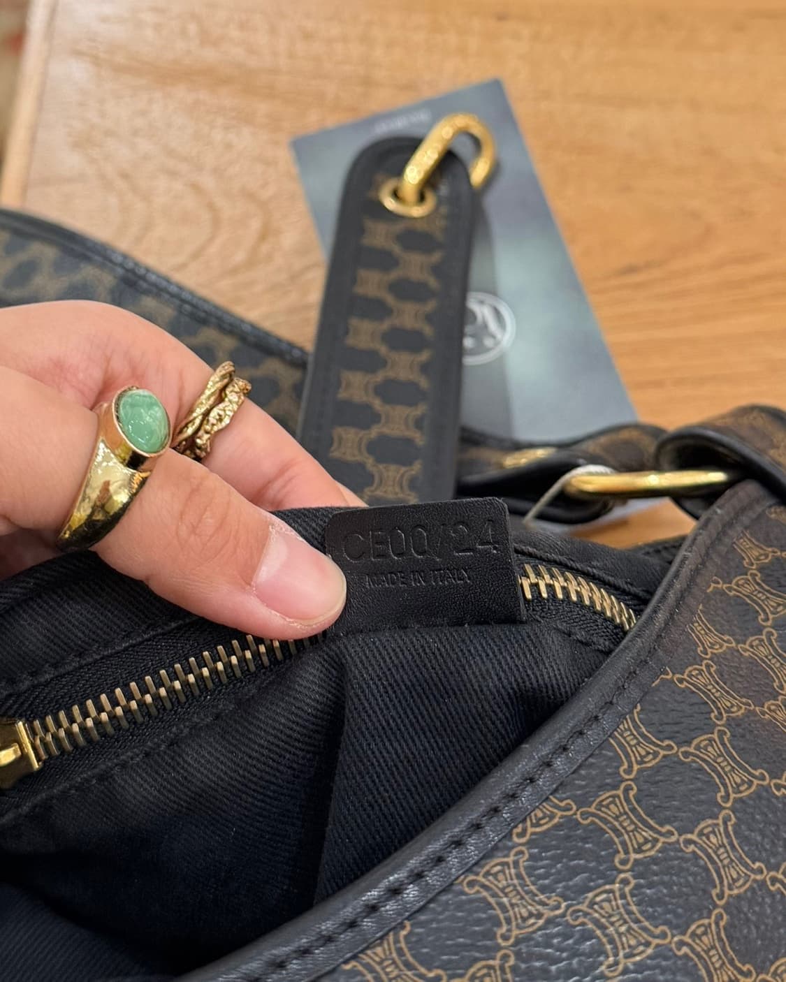 셀린느 브라운 마카담 숄더백 상품이미지8