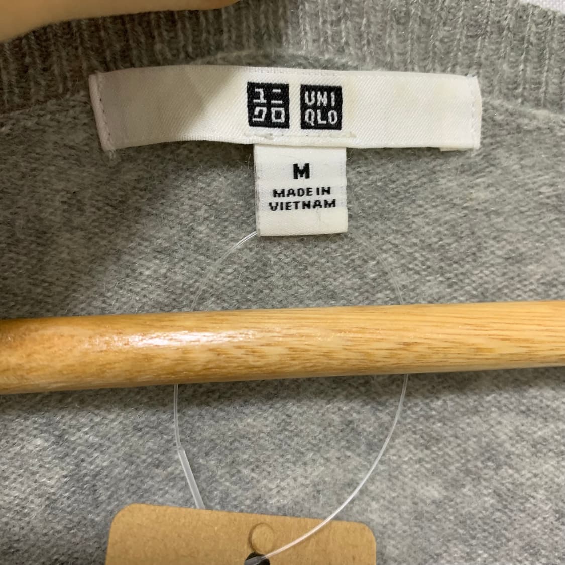 빈티지 유니클로 브이넥 캐시미어 100% 니트 그레이 상품이미지4