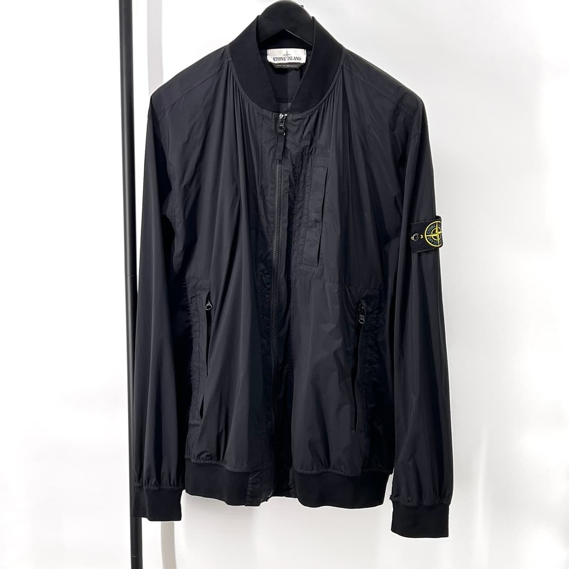 [XXL사이즈] 스톤아일랜드 봄버 스킨터치 집업 자켓 블랙 상품이미지1