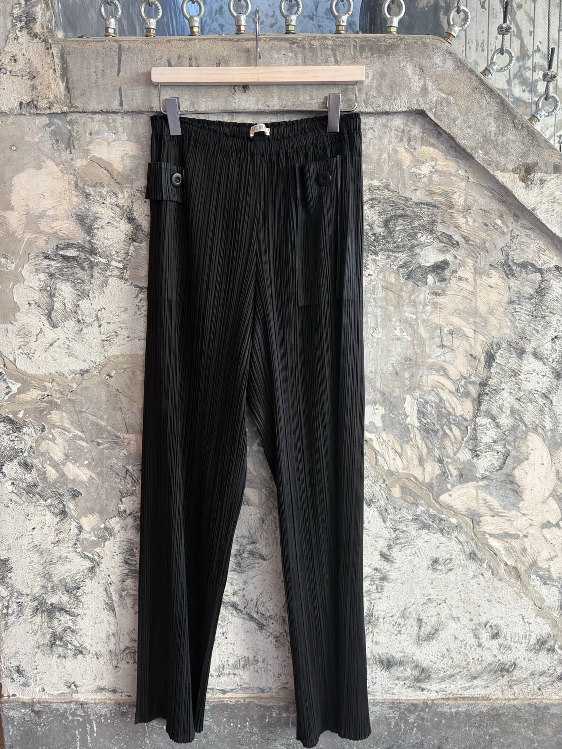 PLEATS PLEASE ISSEY MIYAKE 1 Pocket Pant 상품이미지1