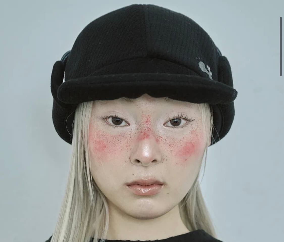 허그유어스킨 트루퍼 플랫 버튼캡 블랙 상품이미지1