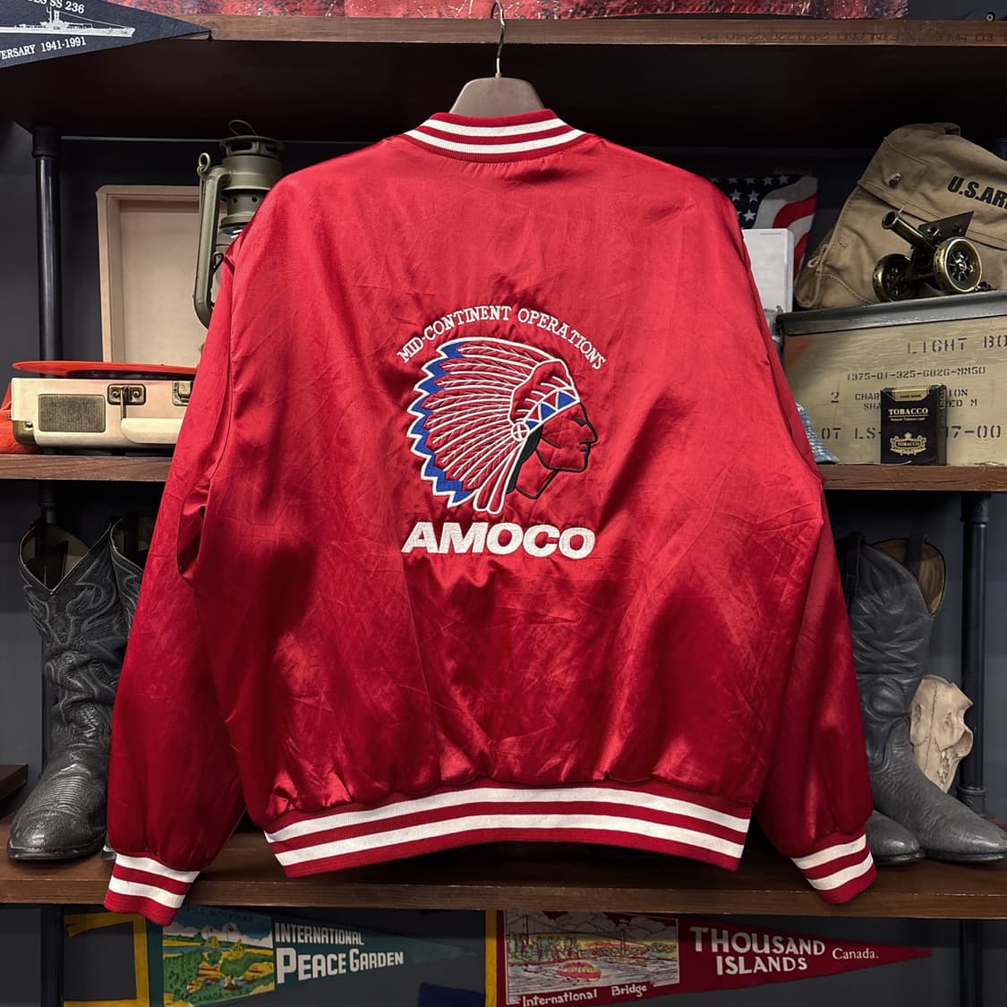 90s VINTAGE 아모코 네이티브 인디언 사틴 바시티자켓 N935 상품이미지2