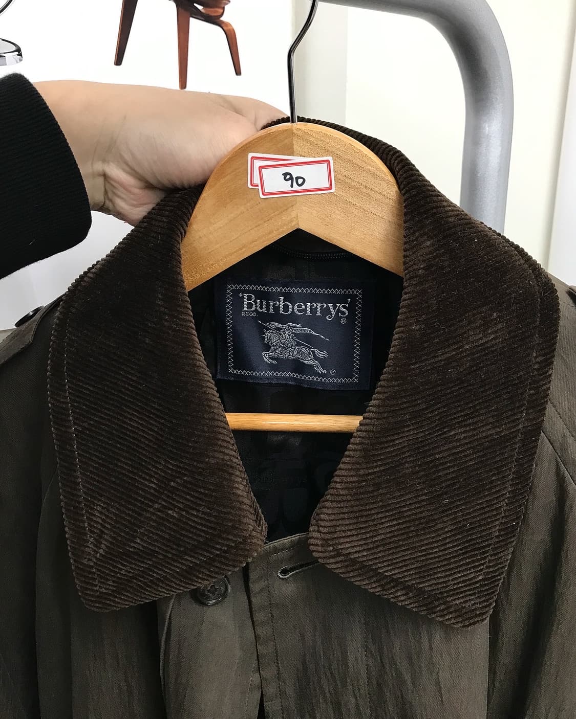 버버리 벨티드 내피형 트렌치 코트 상품이미지3