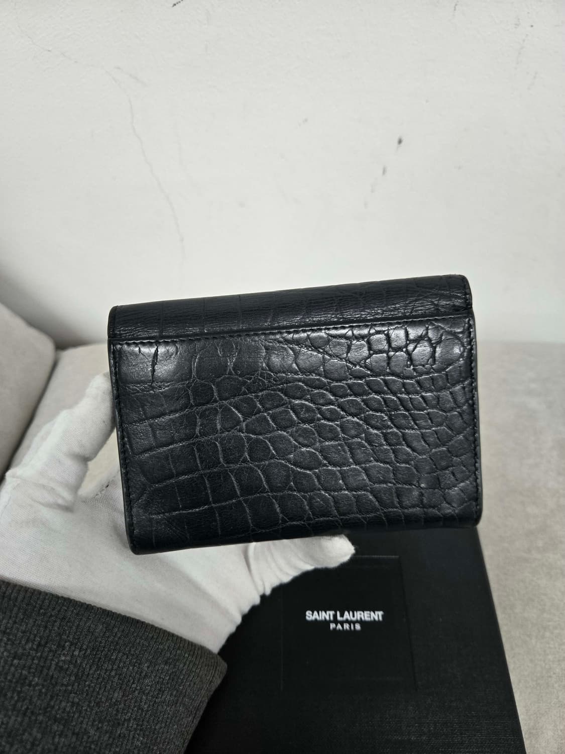 [보증서 정품]입생로랑 엔벨로프 크로커다일 카드지갑 상품이미지3