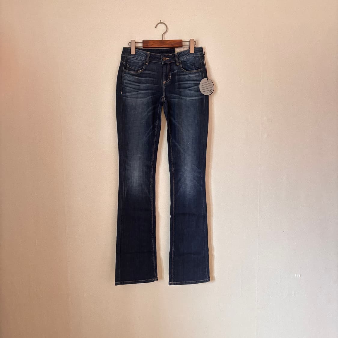 SIWY 씨위 슬림 26 스판 데님 청바지 실루엣 부츠컷 샬럿 상품이미지1