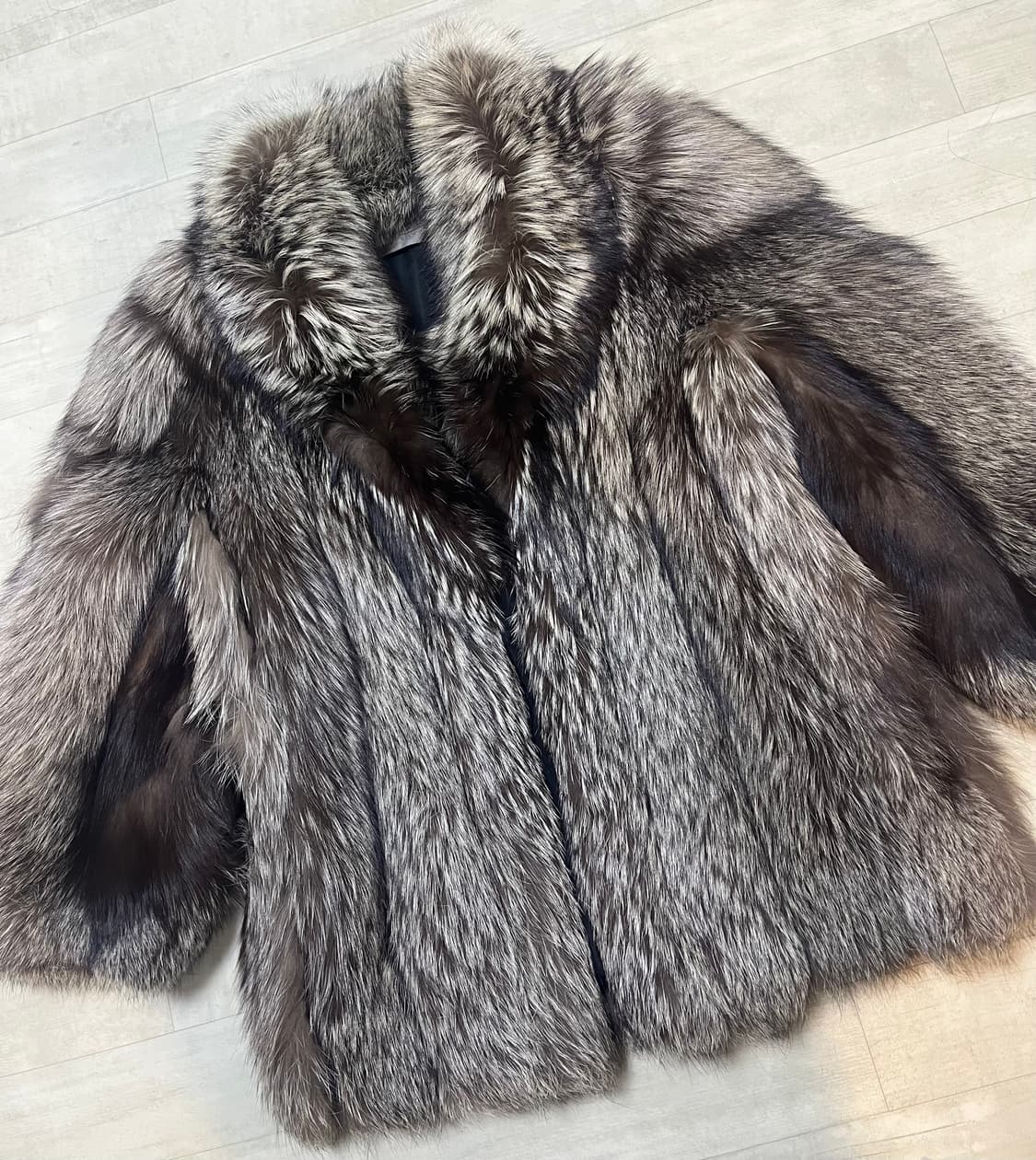 사가폭스 로얄 크로스 쉐도우실버 퍼자켓 폭스퍼자켓 상품이미지4