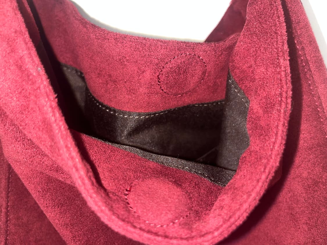 Burgundy suede shoulder bag 상품이미지2