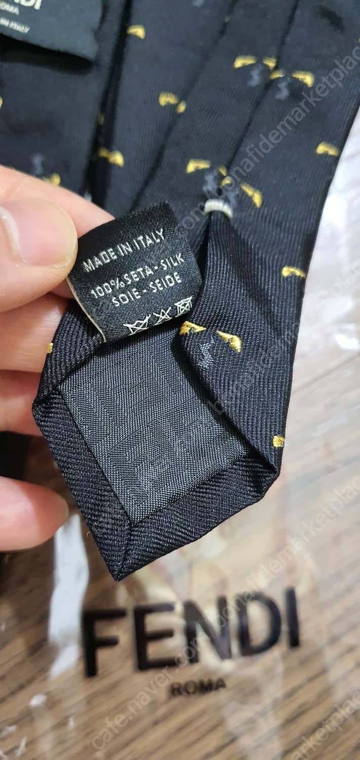 펜디 몬스터 넥타이 상품이미지8