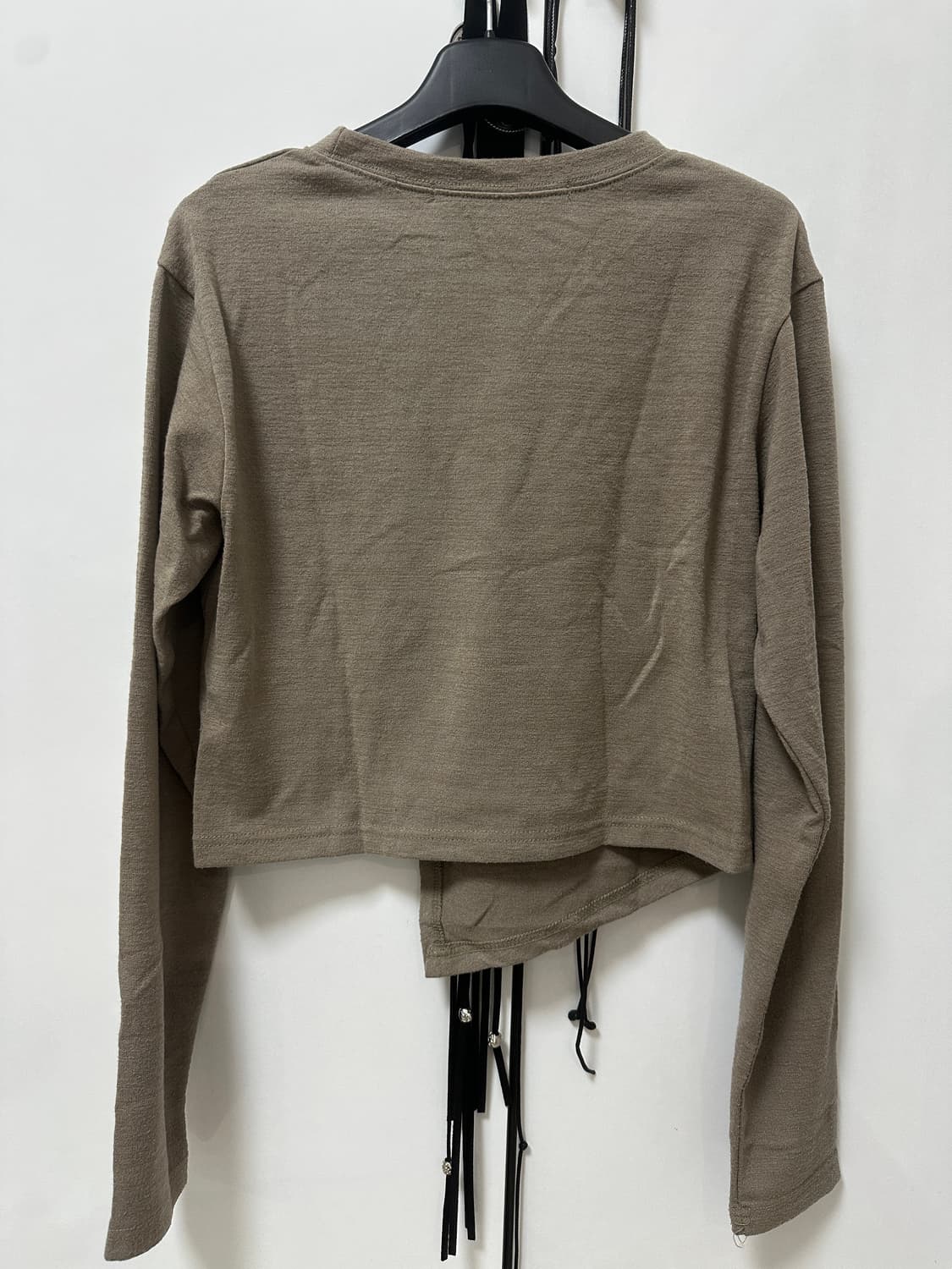 DIAGONAL LOGO UNIQUE TEE KHAKI 상품이미지3